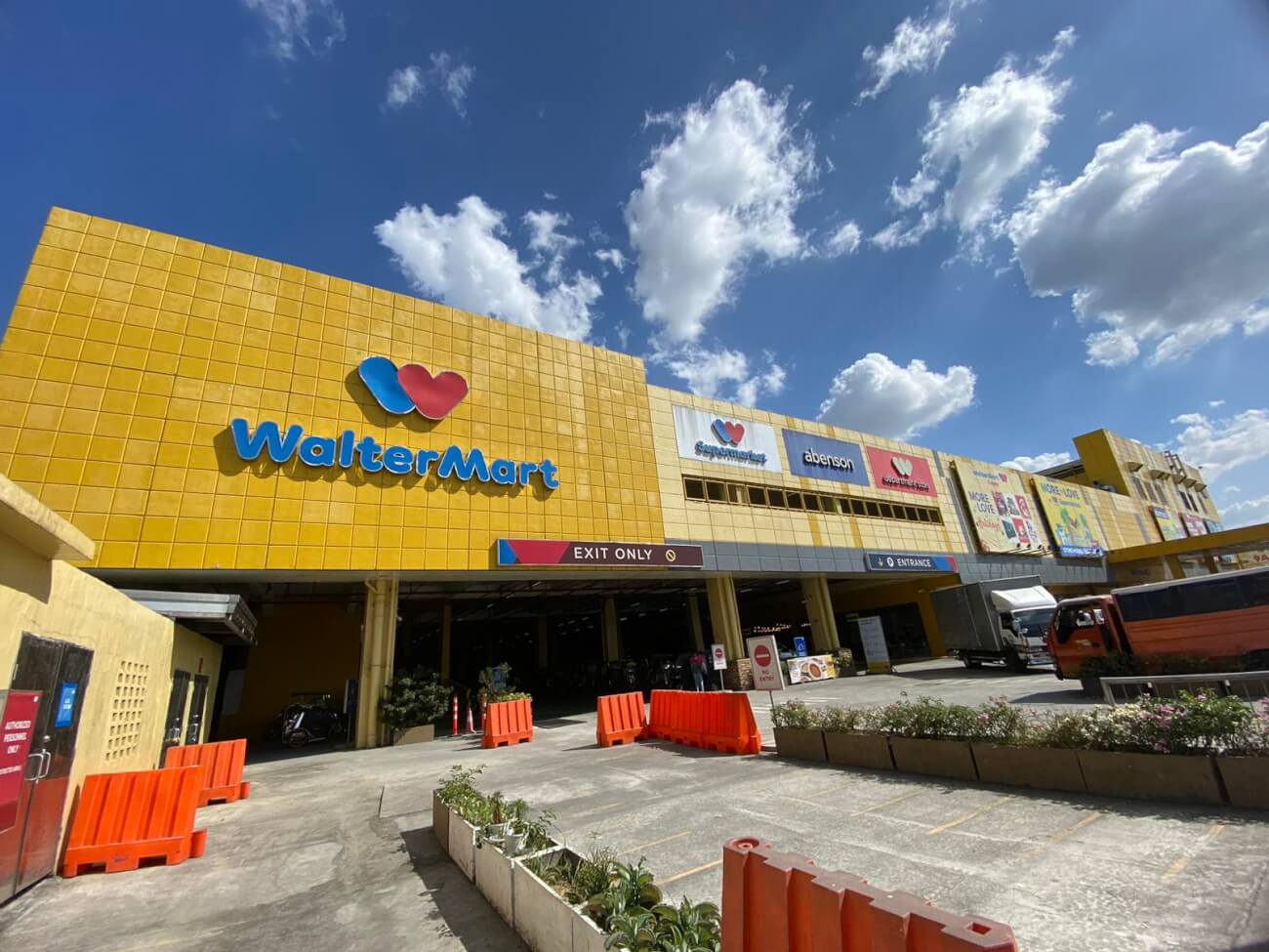 WalterMart Capas